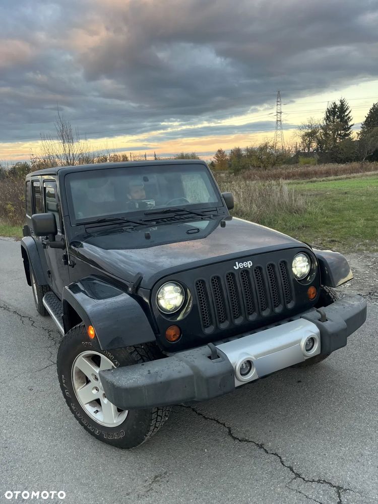 Jeep Wrangler Unlimited Hard-Top 3.8 Automatik Sahara - 3