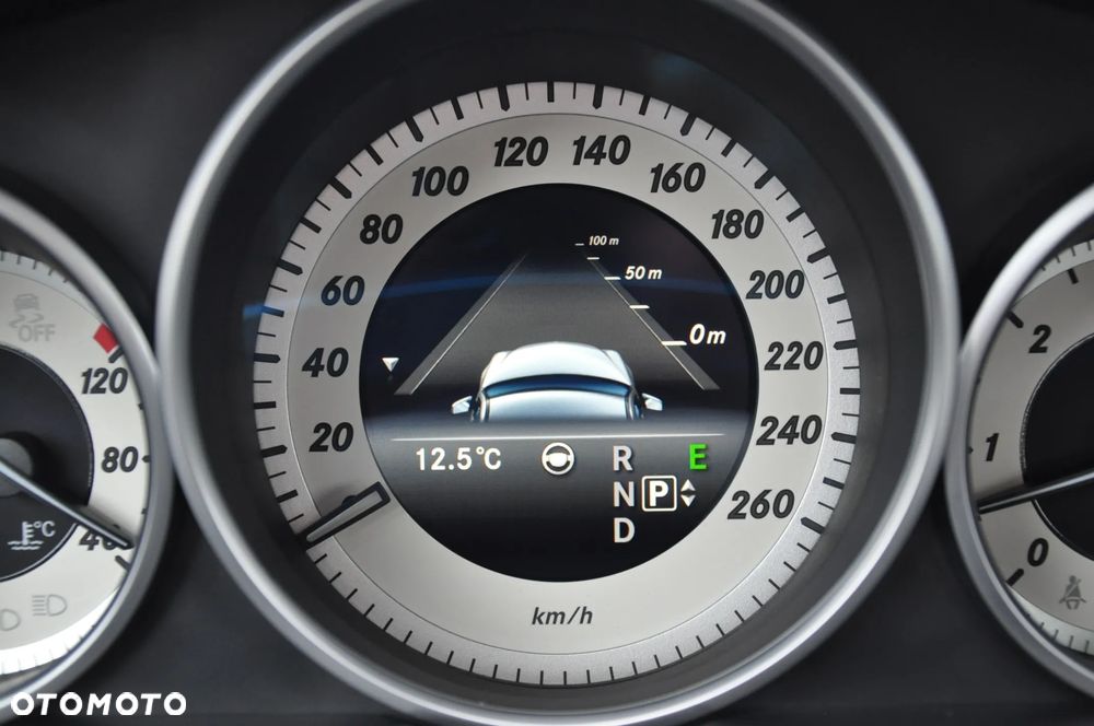 Mercedes-Benz Klasa E 350 BlueTEC 4-Matic Avantgarde - 22