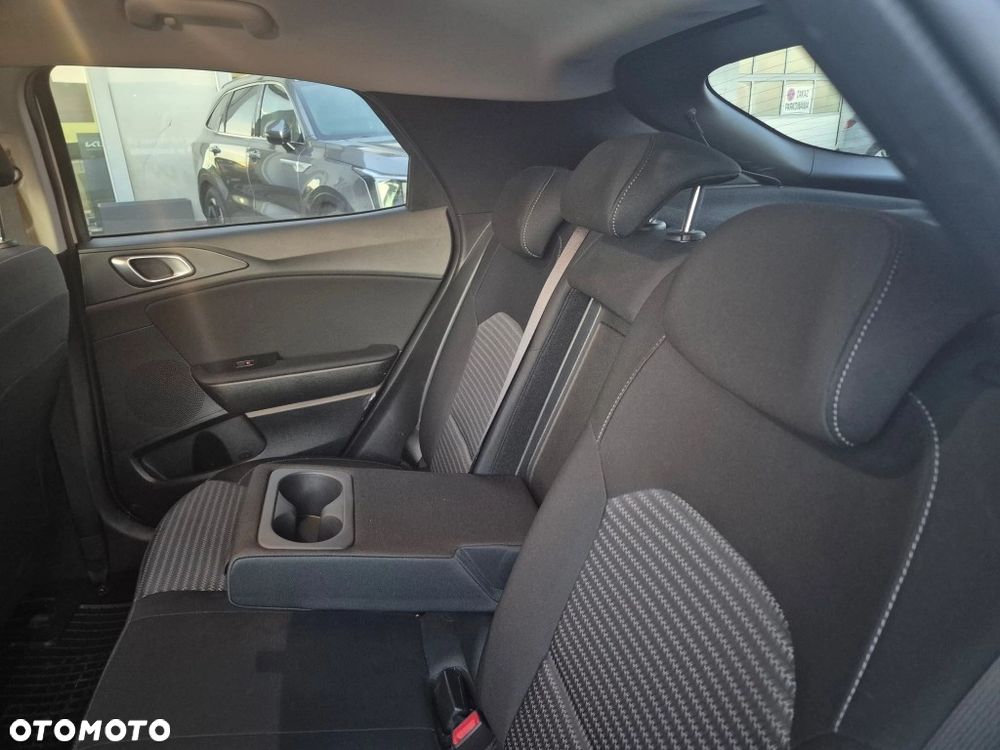 Kia XCeed 1.5 T-GDI M - 17