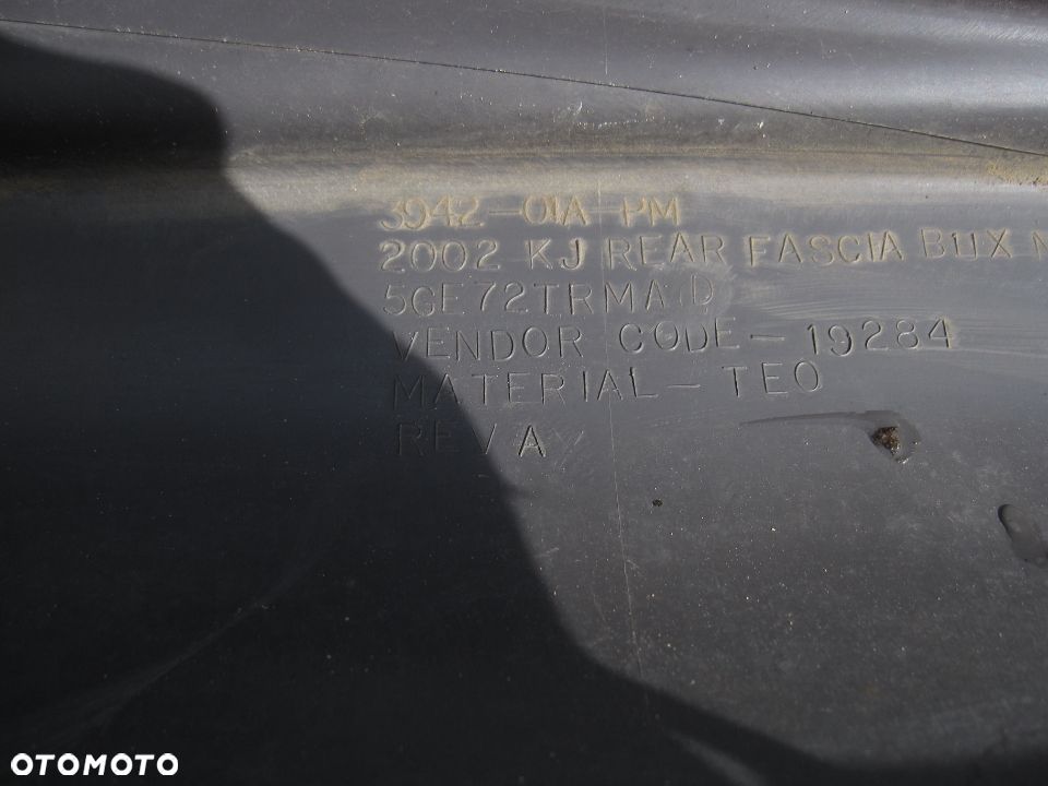 JEEP Cherokee Liberty KJ zderzak tylni tył 3942-01A-PM - 5
