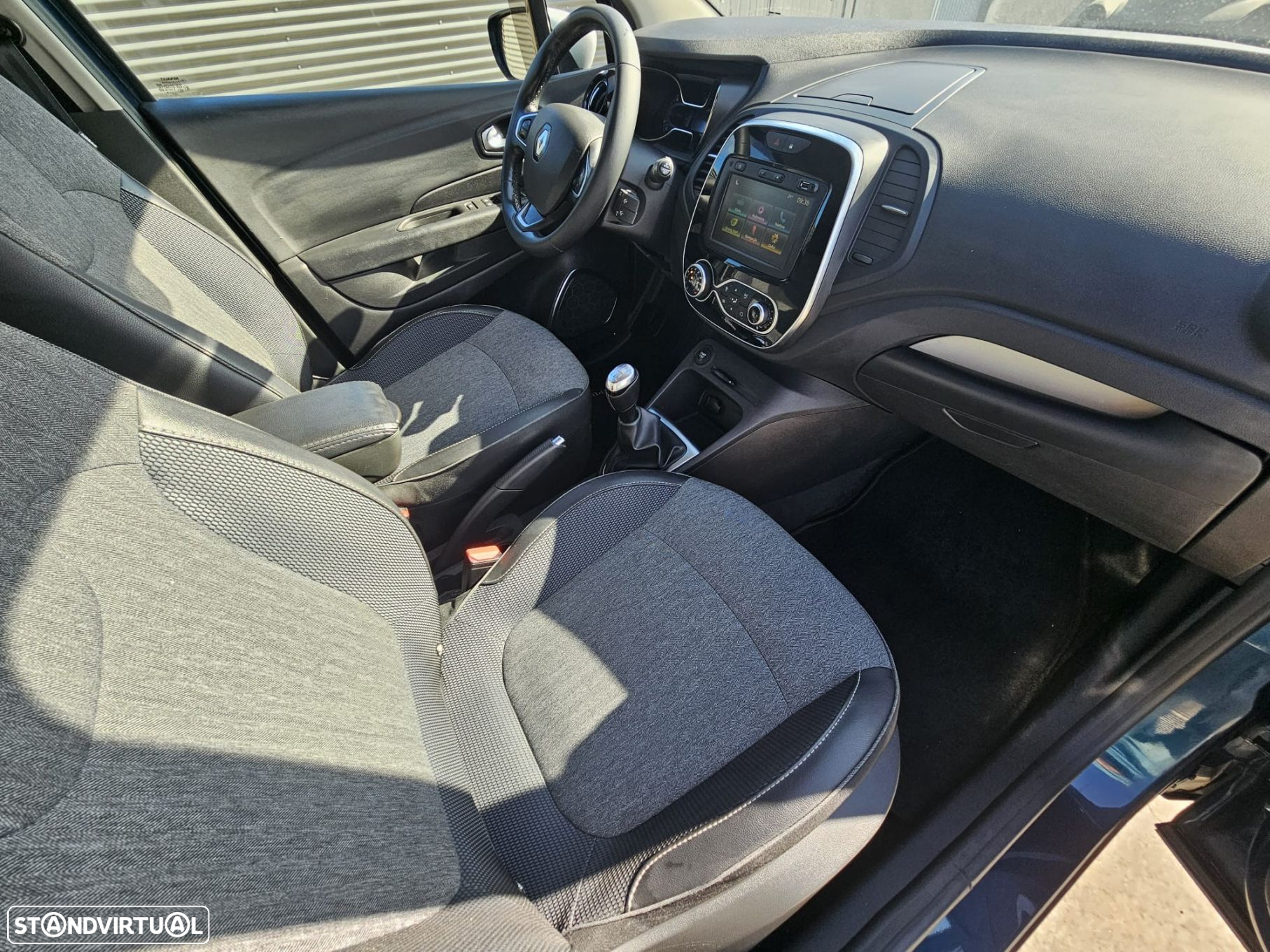 Renault Captur 0.9 TCE Exclusive - 23