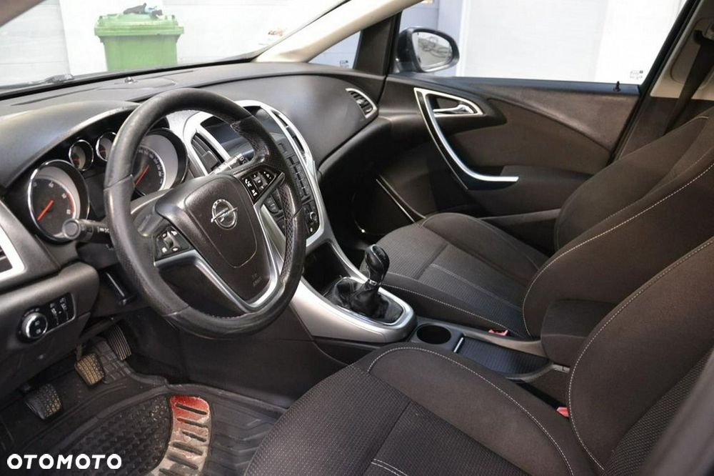 Opel Astra - 8