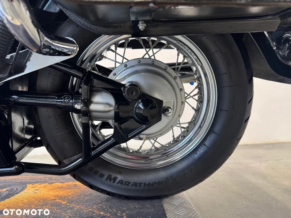 Suzuki Intruder - 25