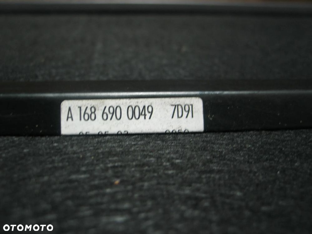 polka bagaznika mercedes A klasa W168 A1686900049 oryginal - 9