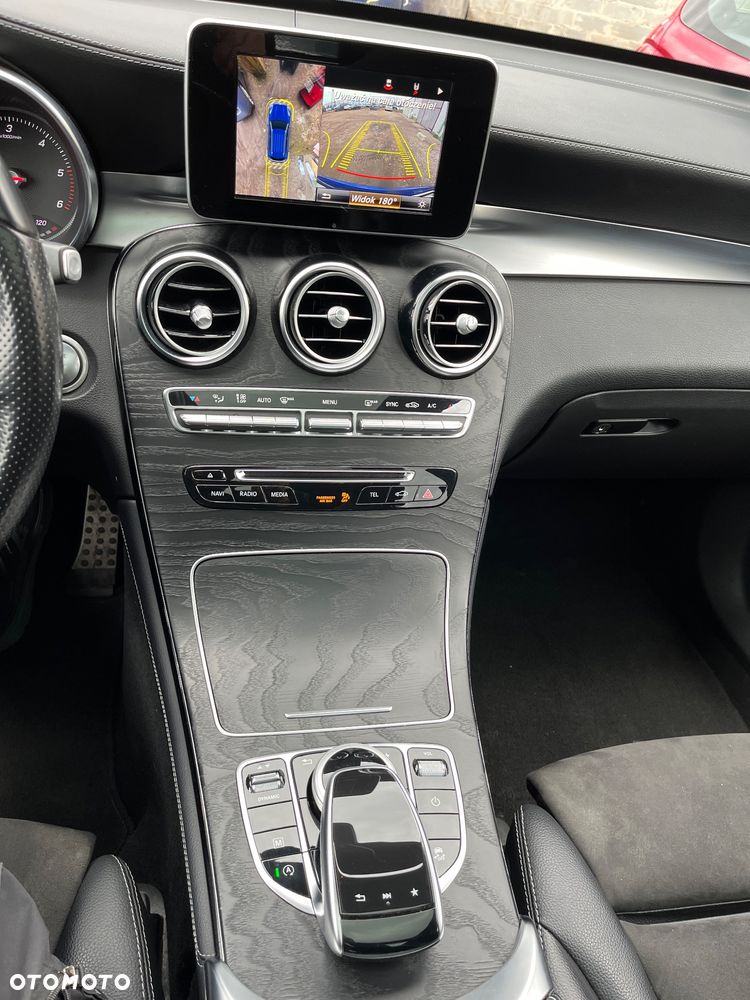 Mercedes-Benz GLC - 17