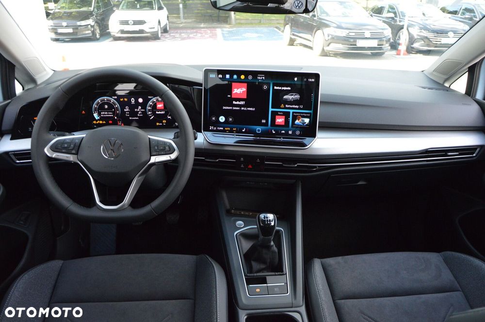 Volkswagen Golf - 10