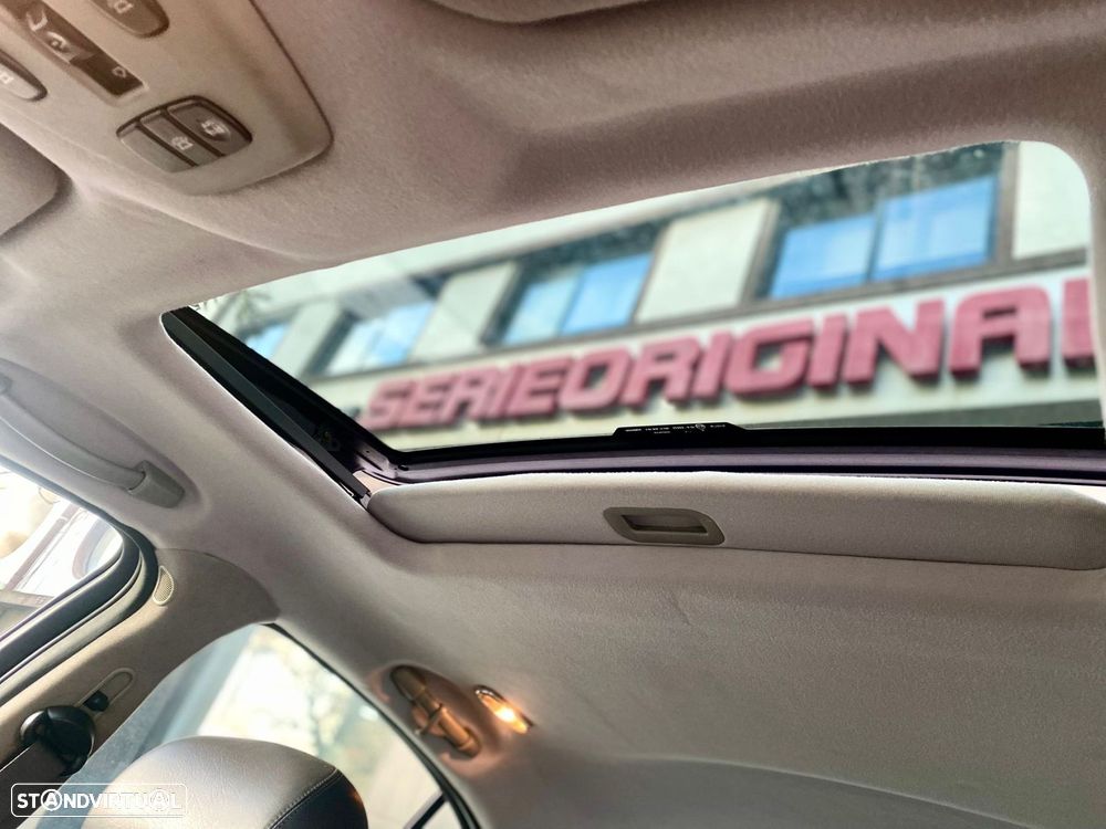 Jaguar S-Type 3.0 V6 Executive Auto. - 20