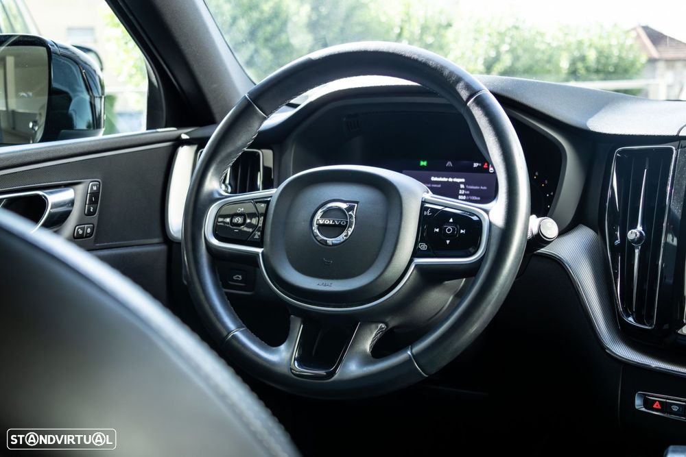 Volvo XC 60 2.0 B4 R-Design Geartronic - 17