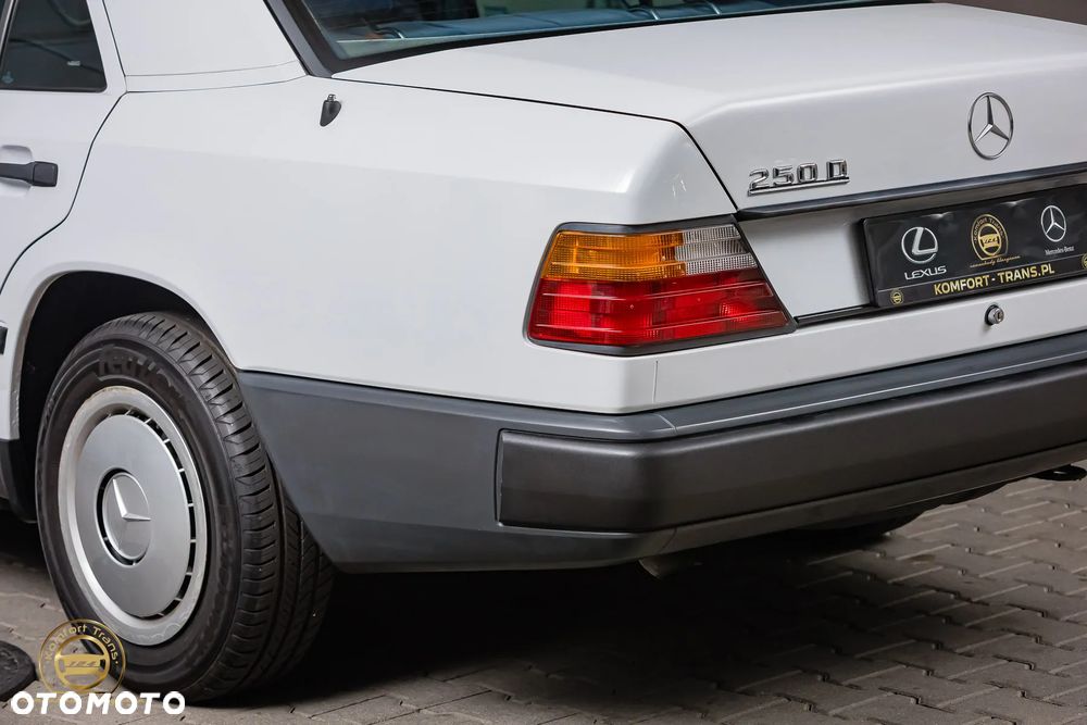 Mercedes-Benz W124 (1984-1993) - 4