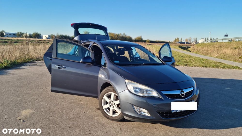 Opel Astra 1.4 Turbo Cosmo - 2