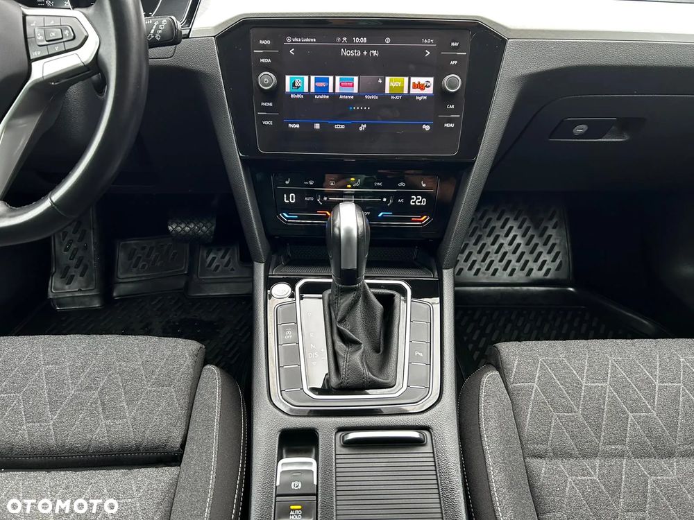Volkswagen Passat 2.0 TDI EVO Business DSG - 29