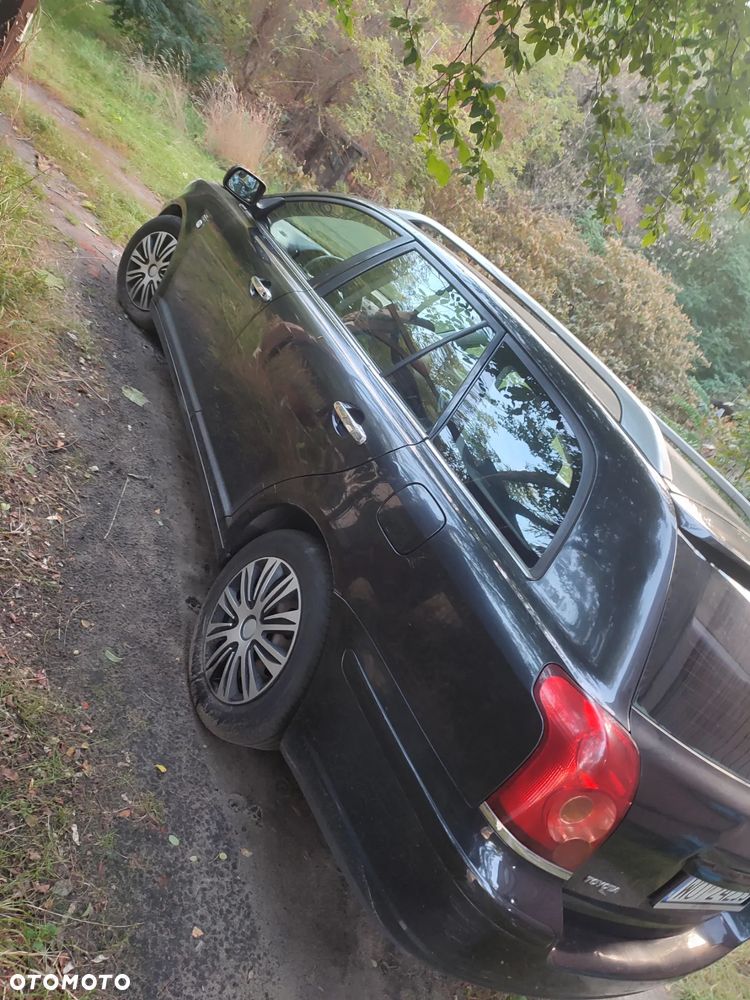 Toyota Avensis 2.0 D-4D Combi - 1