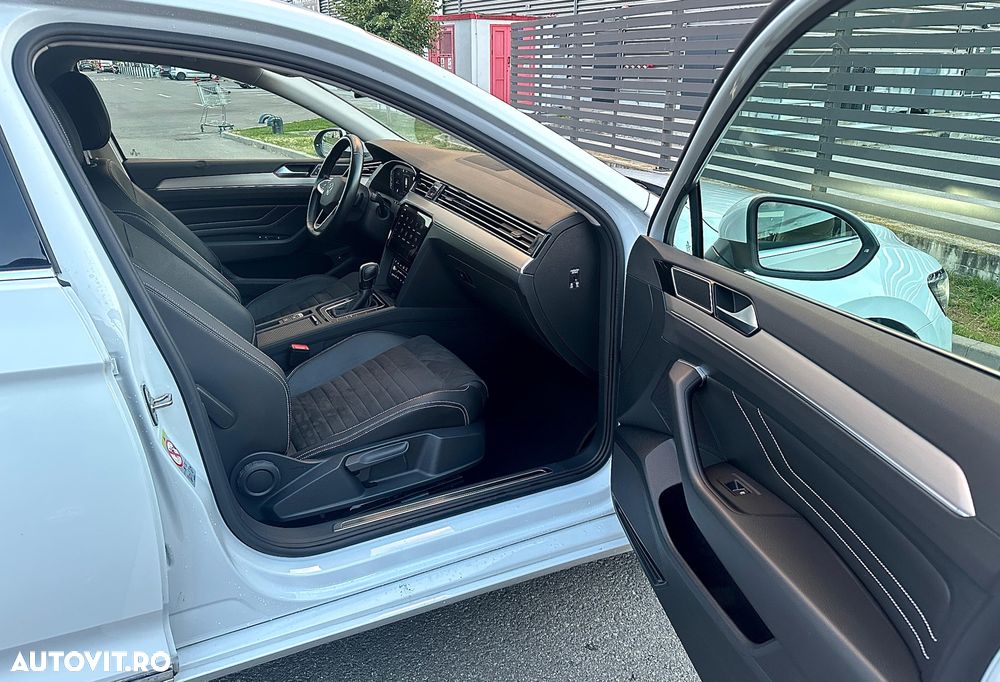 Volkswagen Passat 2.0 TDI DSG Highline - 16