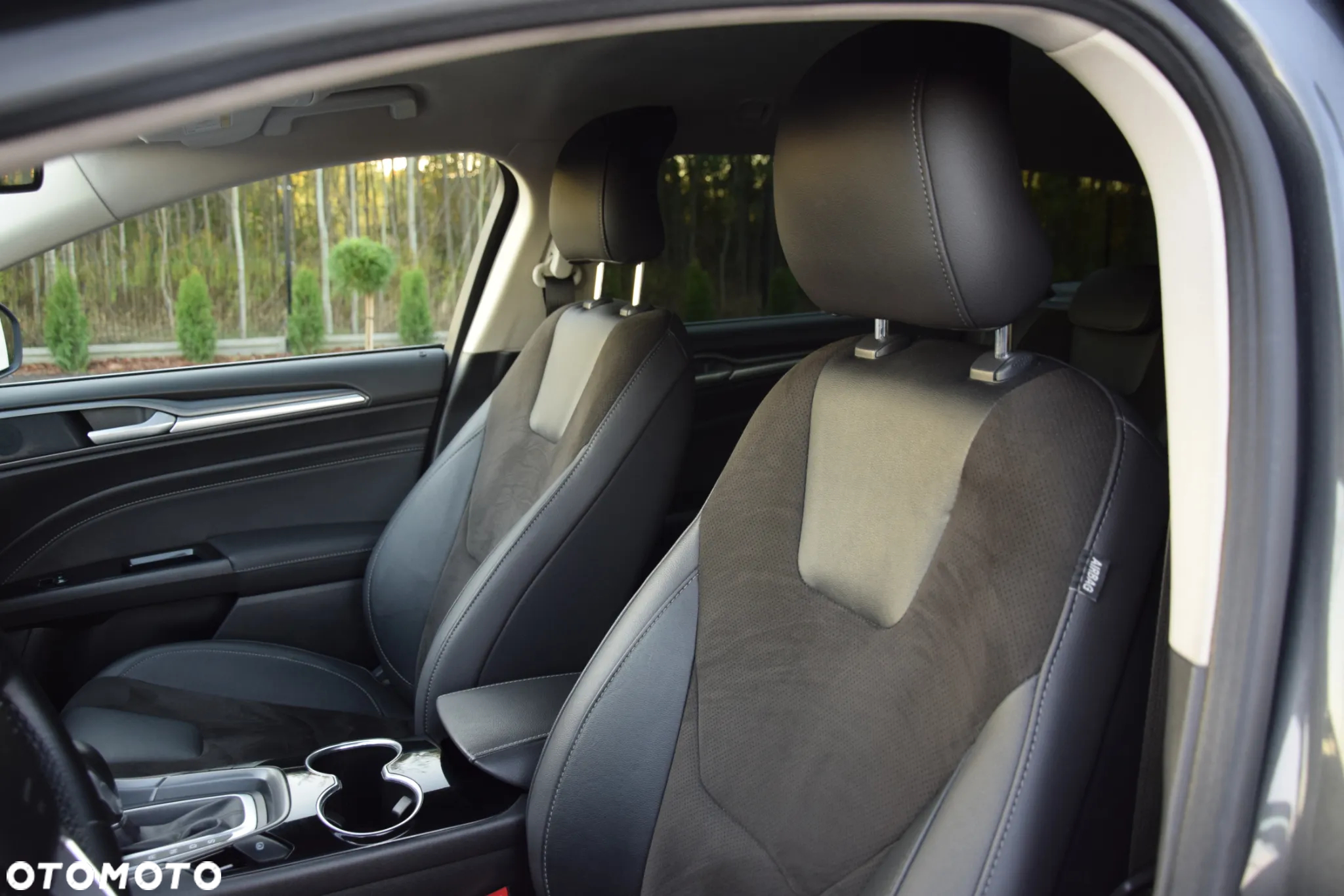Ford Mondeo - 26