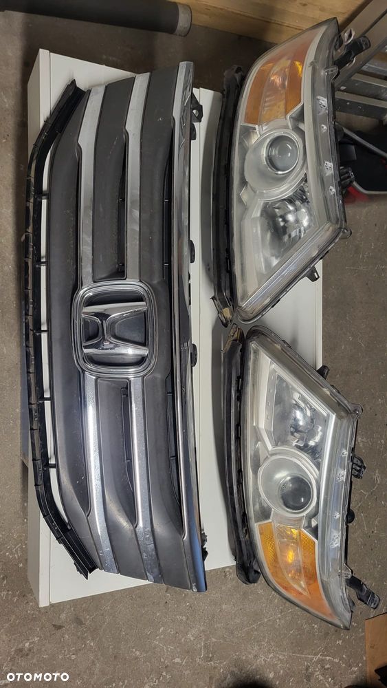 Honda odyssey 2013rok lampa przod lewa prawa - 2