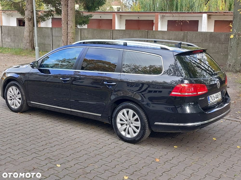 Volkswagen Passat 1.6 TDI BlueMotion Technology Comfortline - 2