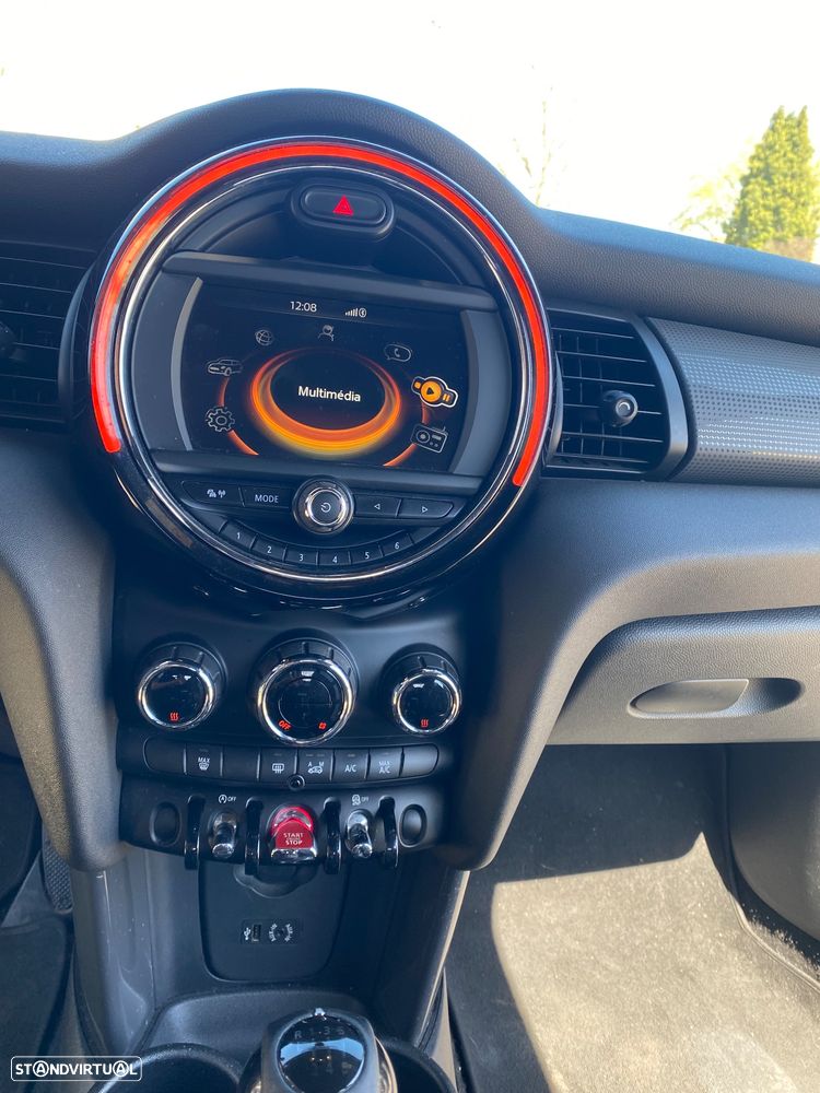 MINI 5 Portas Cooper D - 18