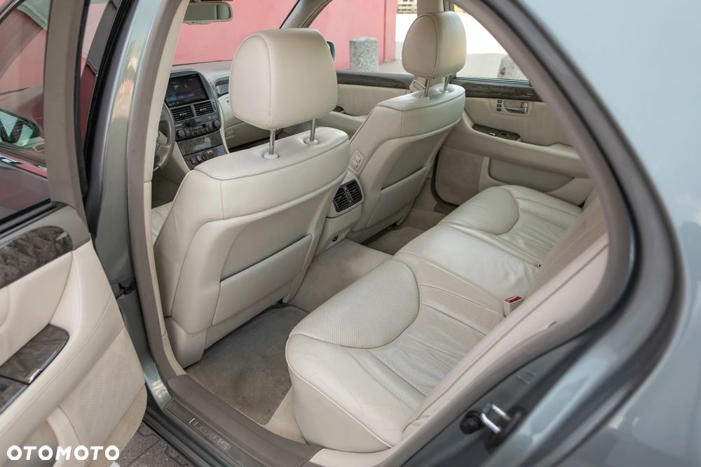 Lexus LS Prezydent - 21