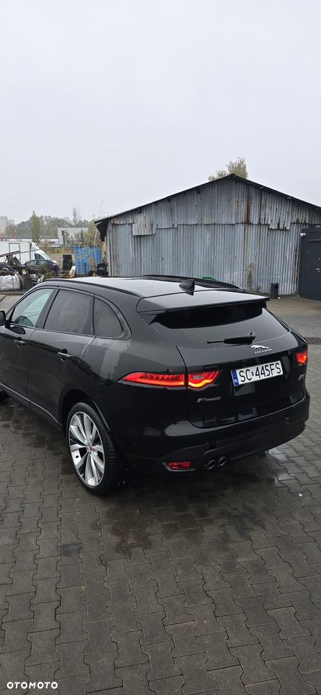 Jaguar F-Pace 20d AWD R-Sport - 11