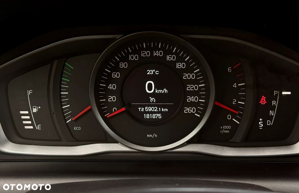 Volvo XC 60 D4 Geartronic Momentum - 14