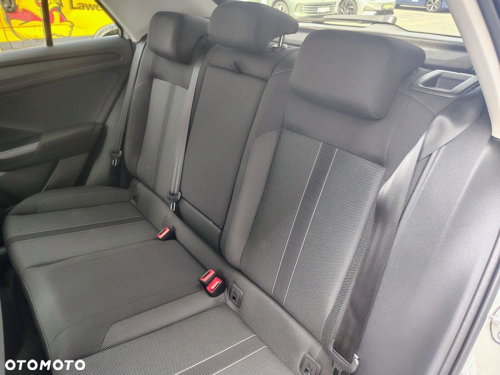 Volkswagen T-Roc - 20
