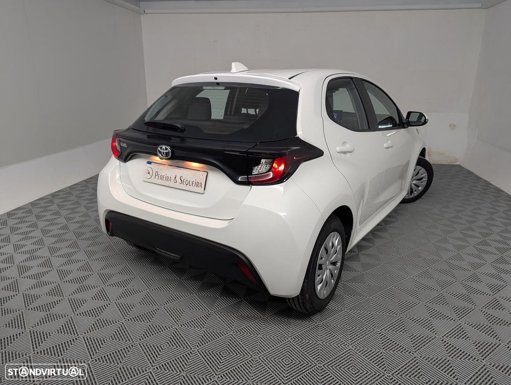 Toyota Yaris 1.5 VVT-i Comfort - 24