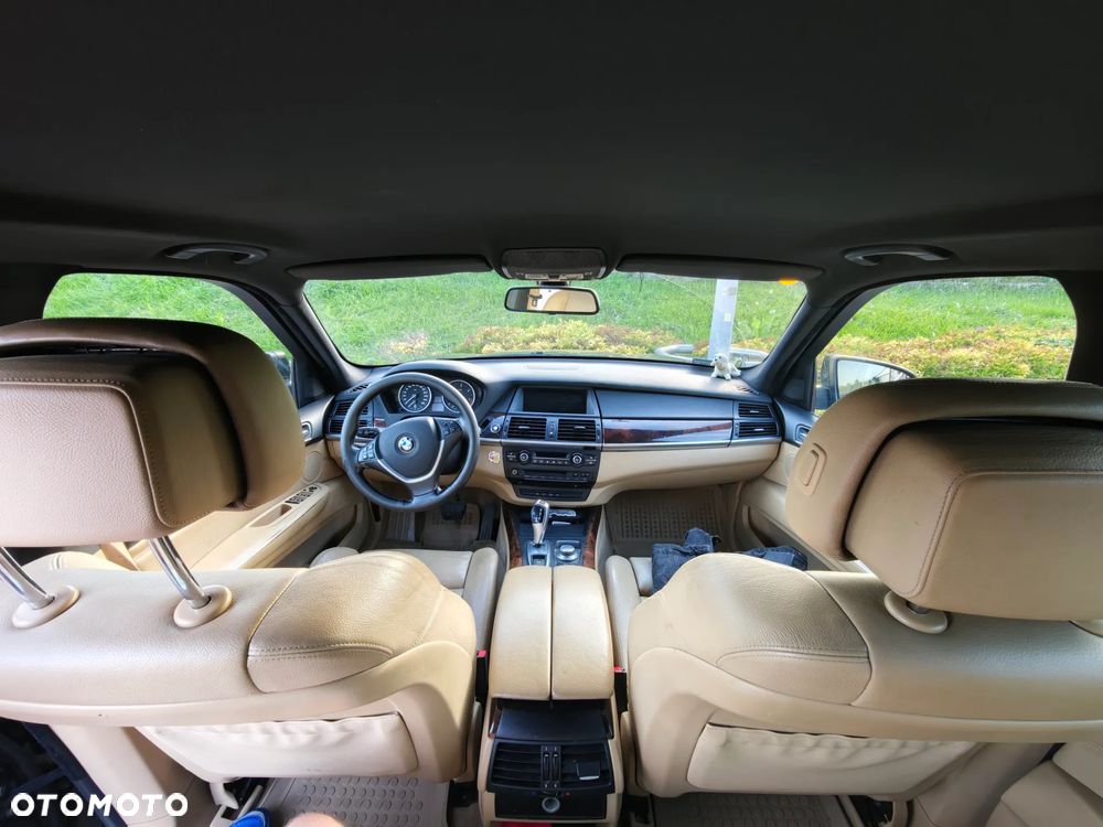 BMW X5 3.0sd xDrive - 9