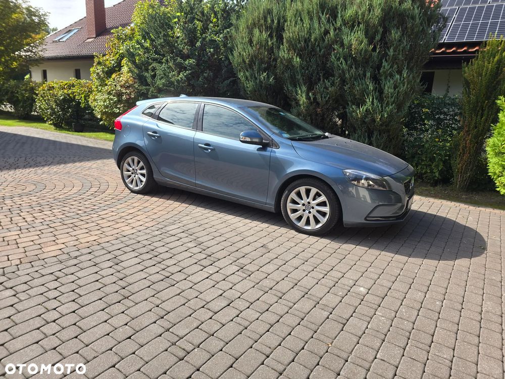 Volvo V40 - 2