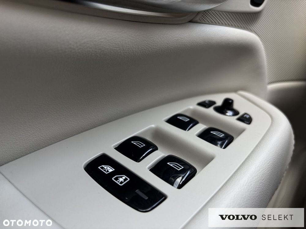Volvo XC 90 - 20