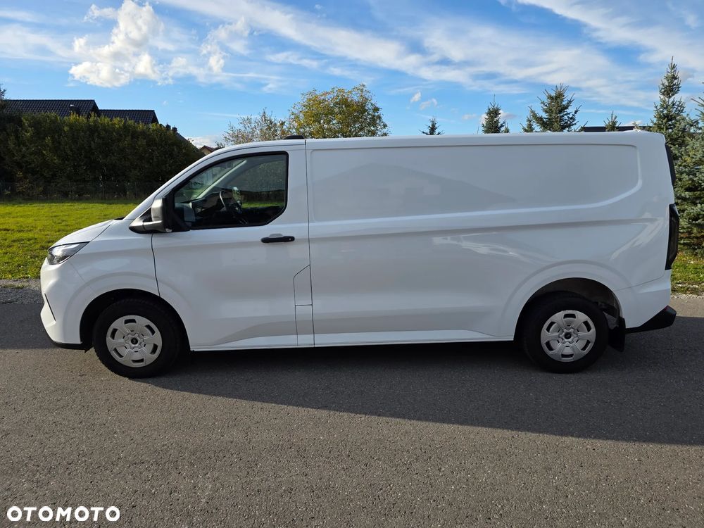 Ford Transit Custom 2025 photo 2