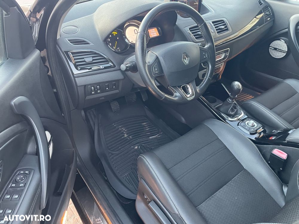 Renault Megane ver-grandtour-energy-dci-130-bose-edition - 15