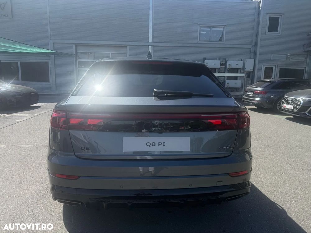 Audi Q8 - 8