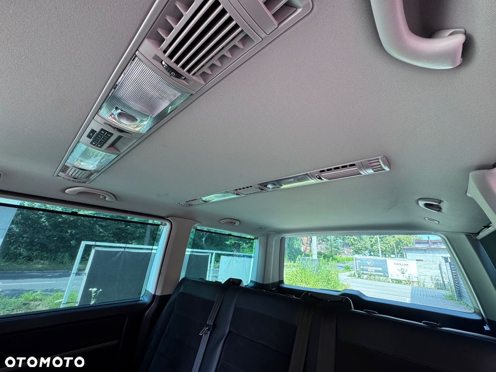 Volkswagen Multivan - 5