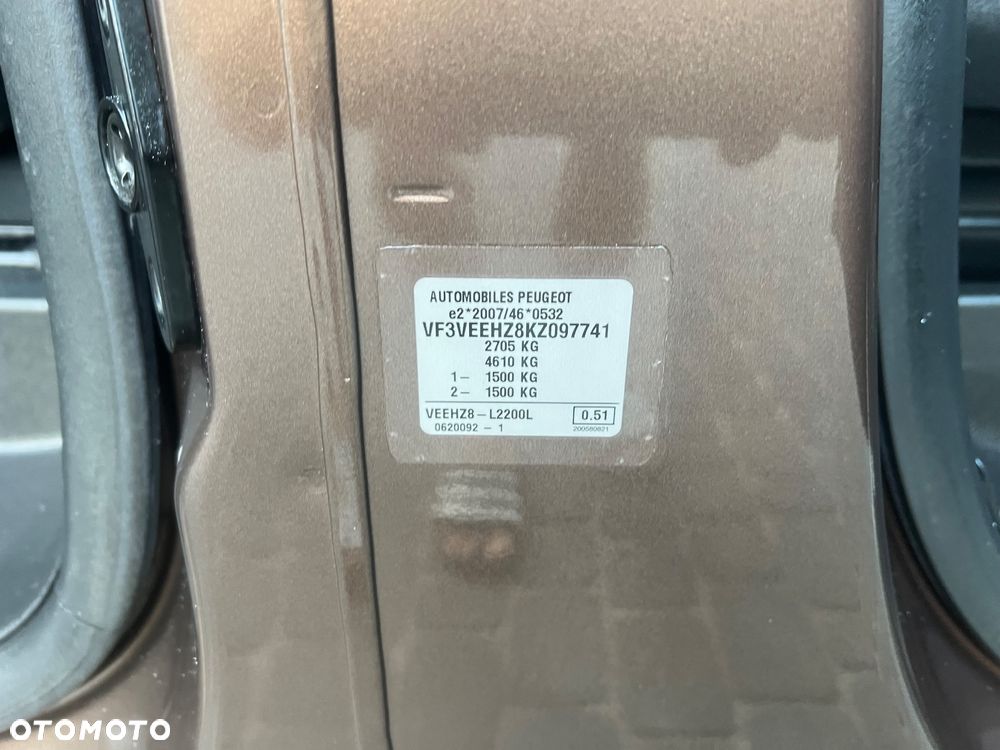 Peugeot Traveller L3 2.0 EAT8 Business VIP - 38