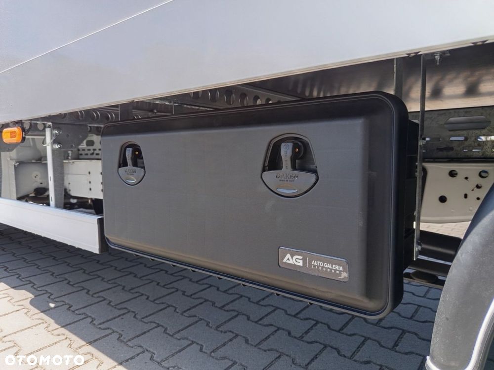 Ford Transit - 9