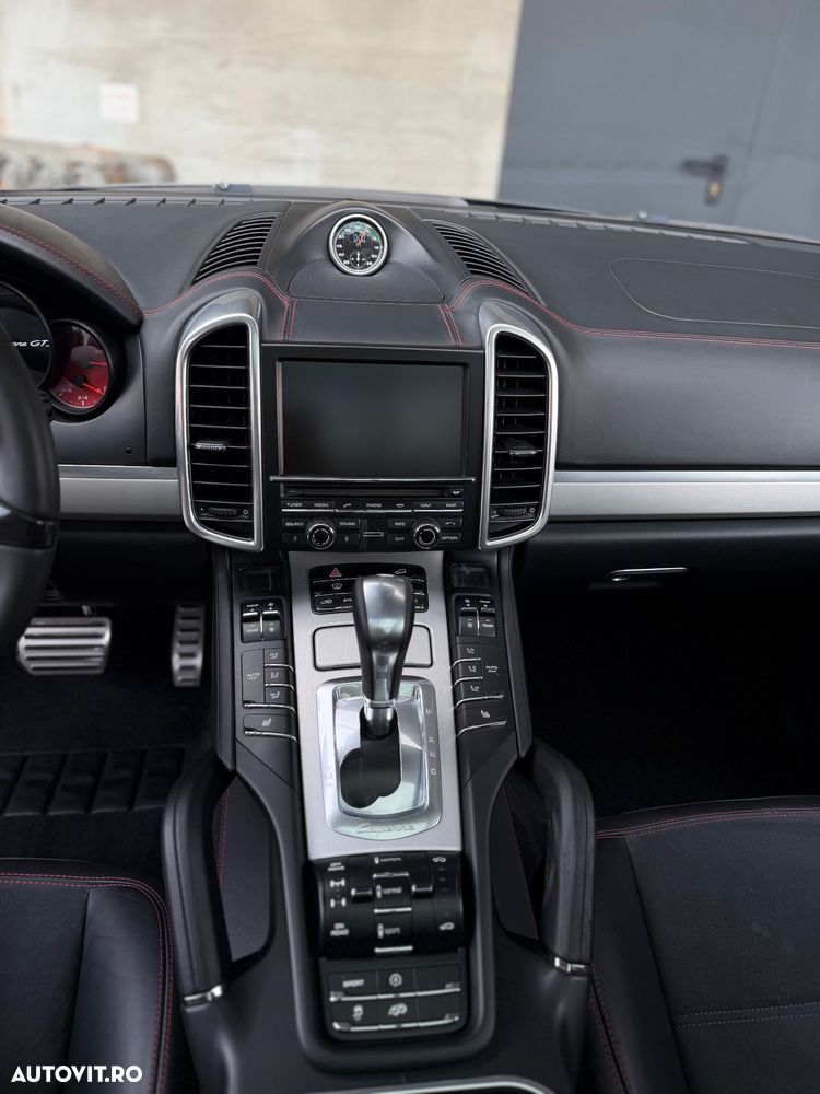 Porsche Cayenne GTS Tiptronic S - 8
