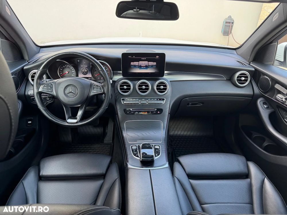 Mercedes-Benz GLC 300 4MATIC 9G-TRONIC Exclusive - 5
