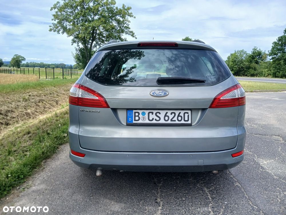Ford Mondeo 2.5 Titanium - 11