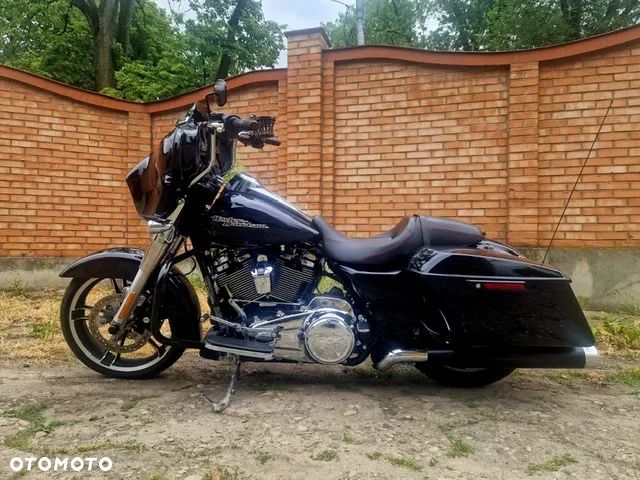 Harley-Davidson Touring Street Glide - 1