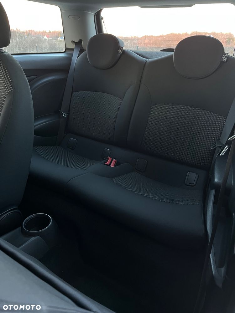 MINI ONE Standard - 11