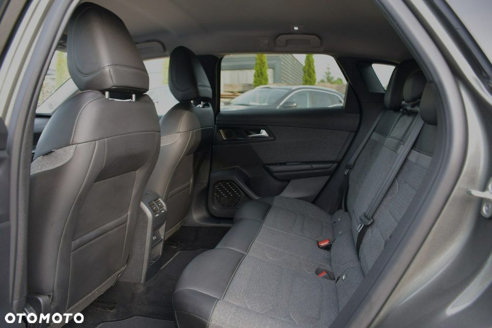 Citroën C5X 1.6 PHEV 180 Shine EAT8 - 18