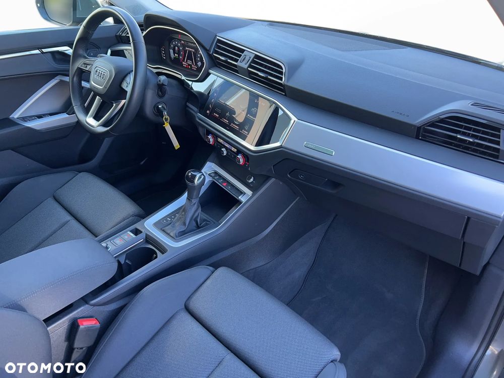 Audi Q3 35 TFSI mHEV S tronic - 17