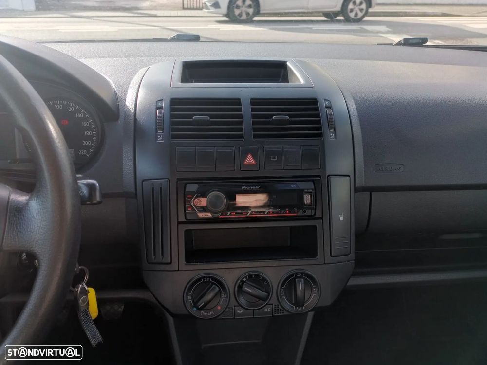 VW Polo 1.2 Confortline - 17