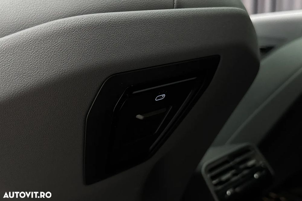 BMW 5 Series 2023 — imagine 33