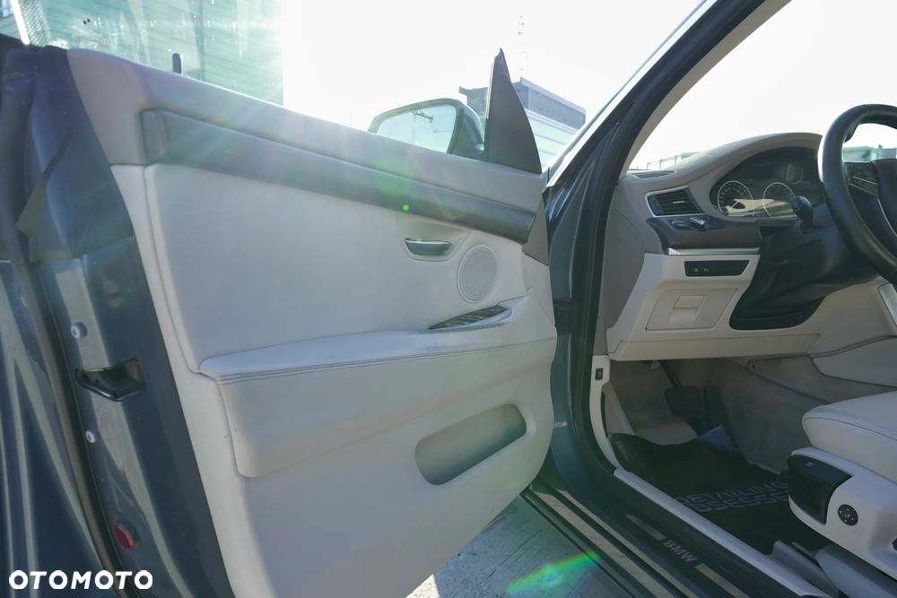 BMW 5GT 535d xDrive - 31