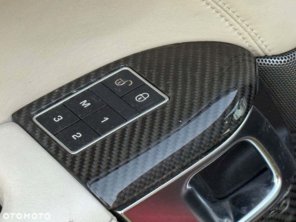Land Rover Range Rover Sport - 12