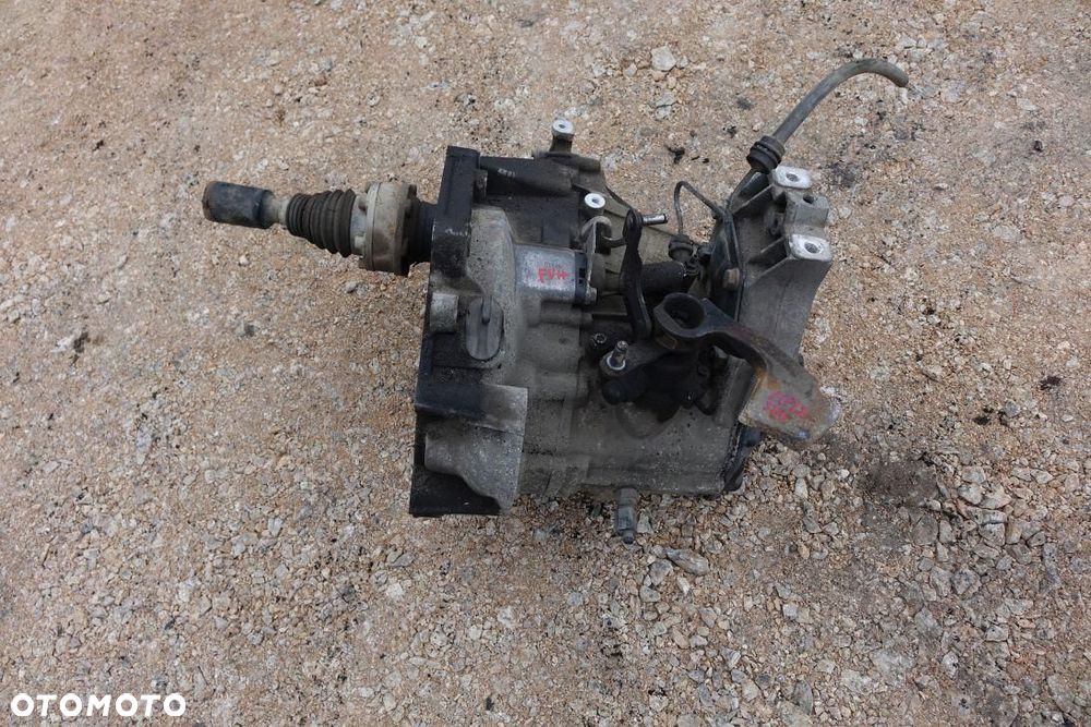 SKRZYNIA BIEGÓW MANUALNA VOLKSWAGEN  GOLF V 5  FVH - 1