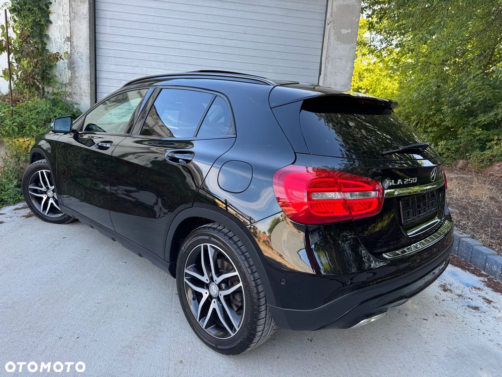 Mercedes-Benz GLA 250 4Matic 7G-DCT AMG Line - 7