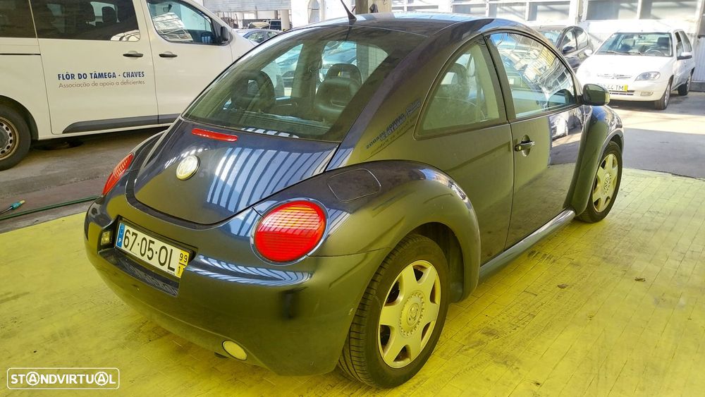 VW New Beetle