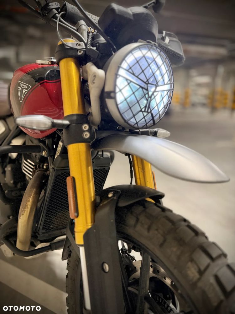 Triumph Scrambler - 10